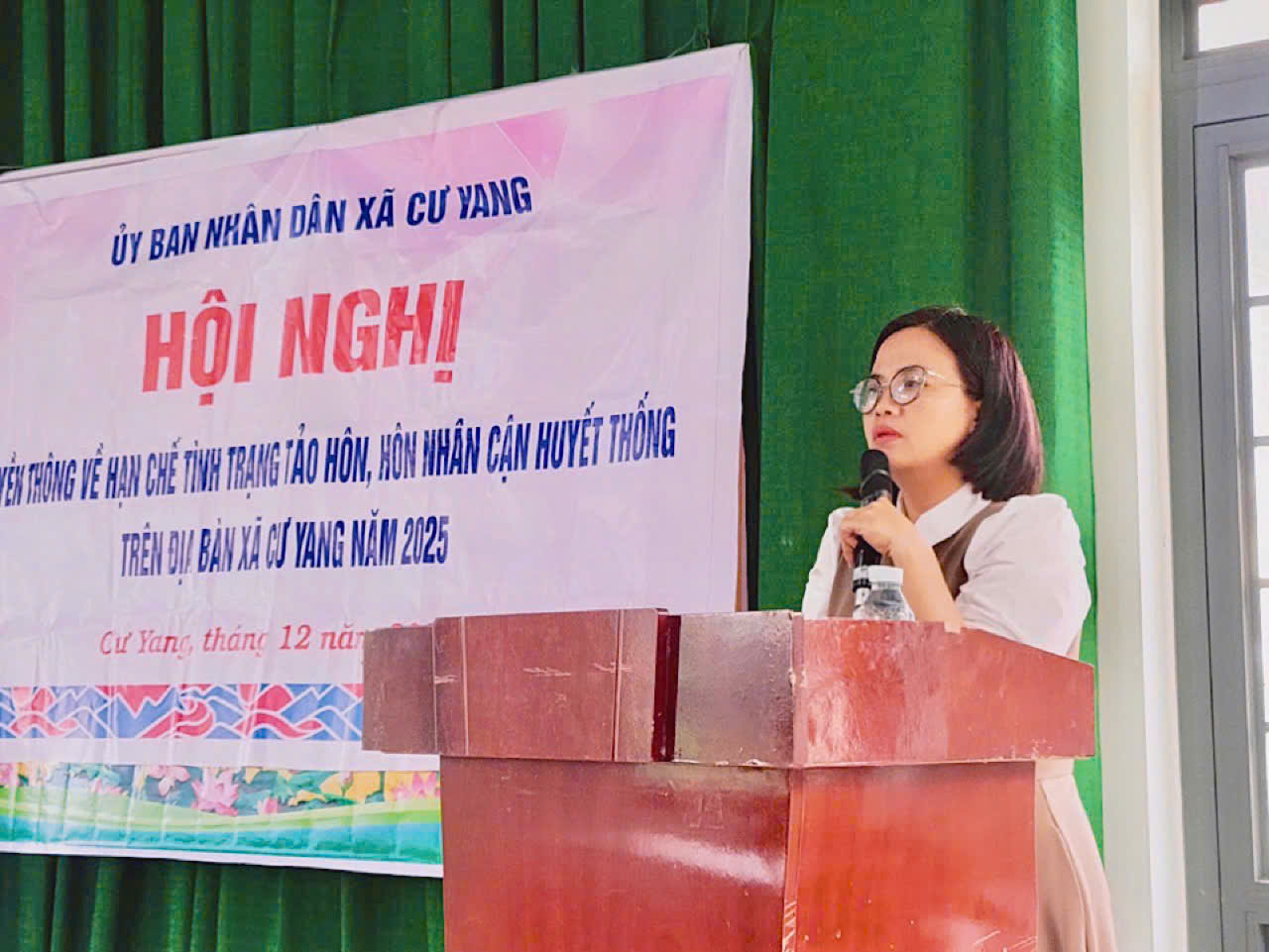 TUYÊN TRUYỀN TIỂU DỰ ÁN 2, DỰ ÁN 9 PHÒNG, CHỐNG TẢO HÔN VÀ HÔN NHÂN CẬN HUYẾT THỐNG TRONG VÙNG ĐỒNG BÀO DÂN TỘC THIỂU SỐ