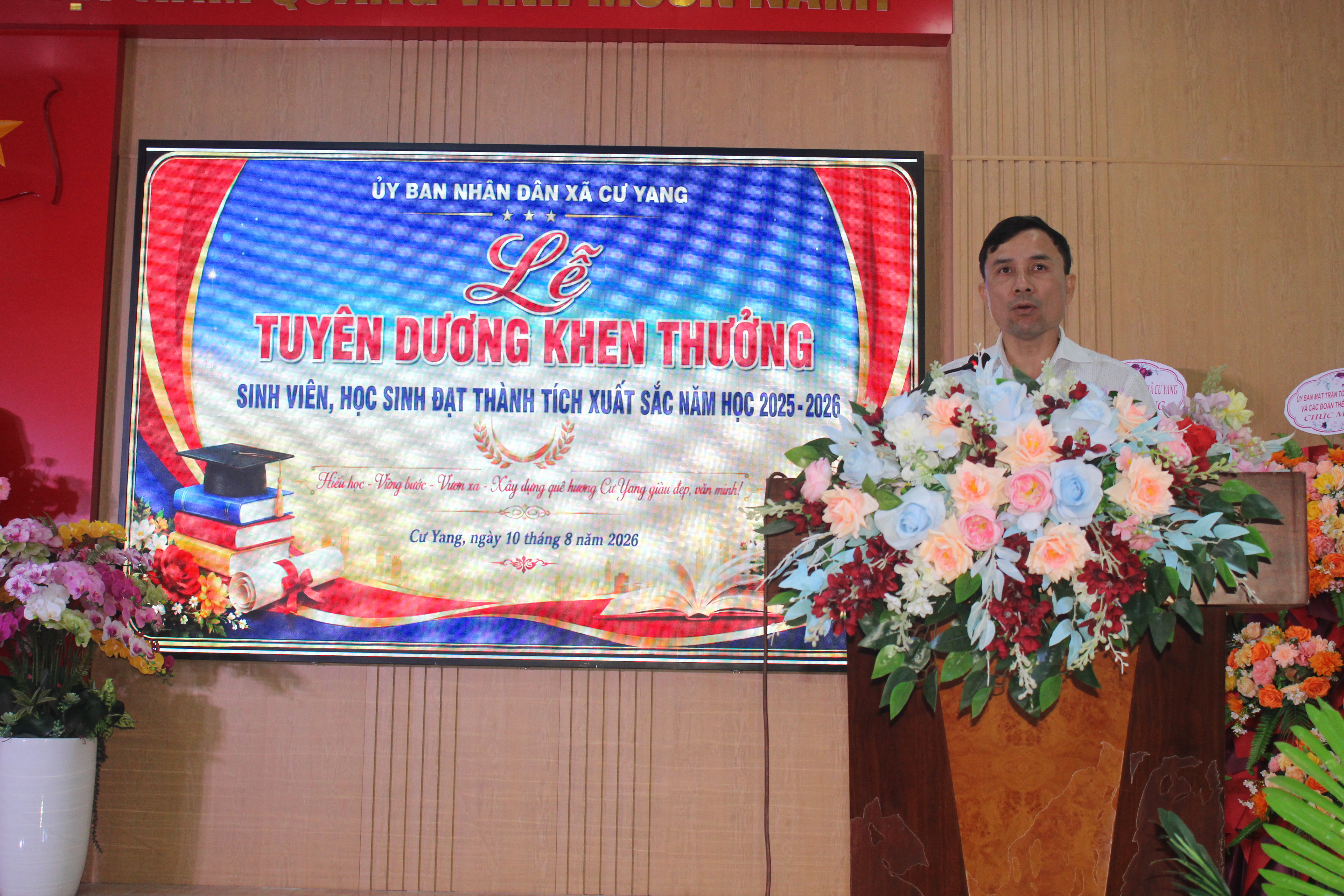 UBND XÃ CƯ YANG TỔ CHỨC LỄ TUYÊN DƯƠNG, KHEN THƯỞNG HỌC SINH, SINH VIÊN NĂM 2026