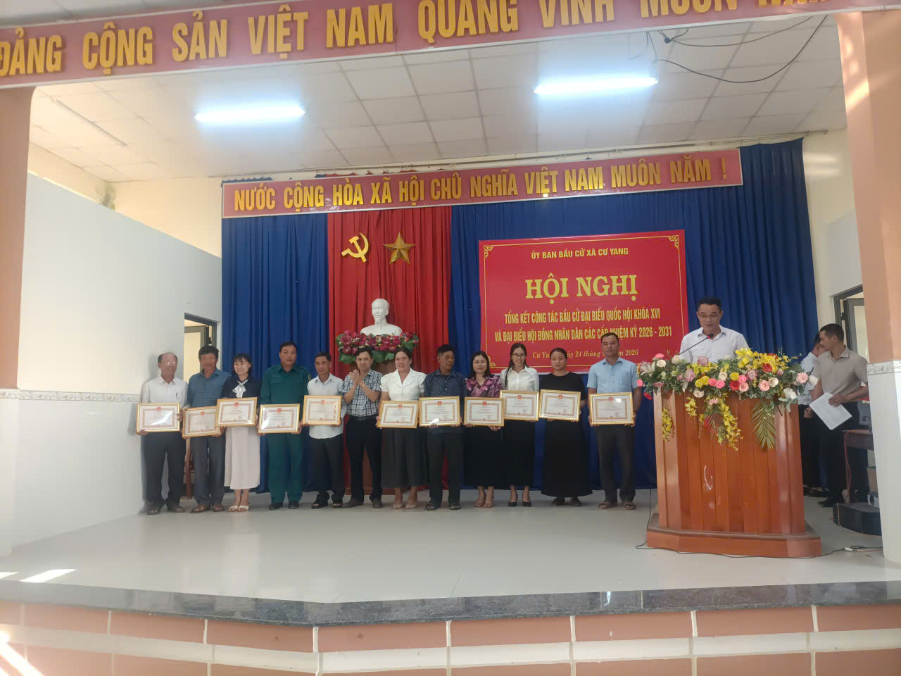 z7654956514550_48ac6d7854807a26a1692afdf0481d1f